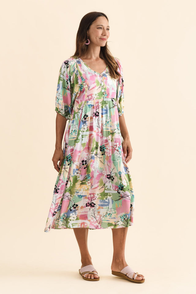 alt text|model:Cara image 3