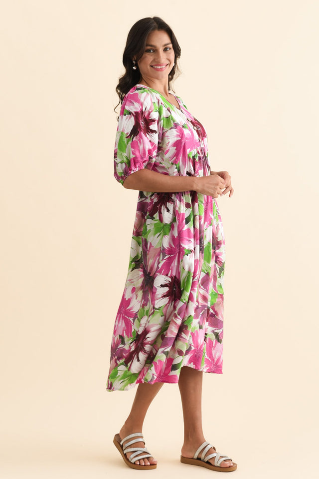 alt text|model:Brontie image 4