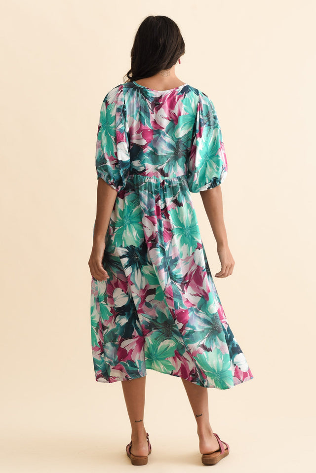 alt text|model:Brontie image 5