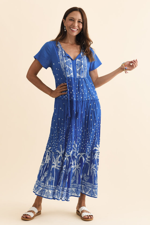 alt text|model:Cara image 1