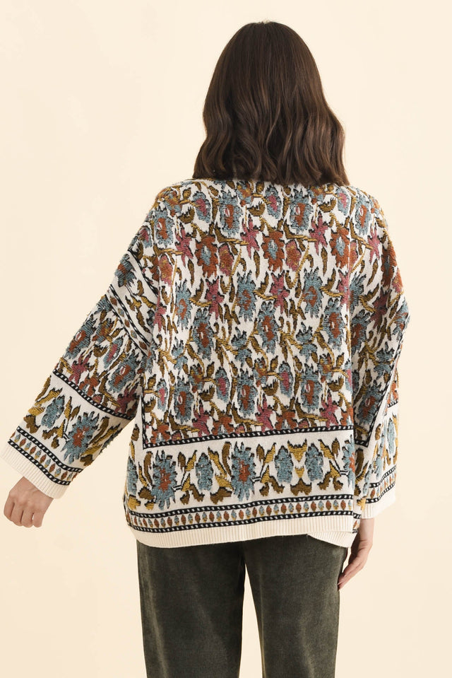 Nordin Cream Motif Knit Jumper,Brunette model,alt text|model:MJ image 5
