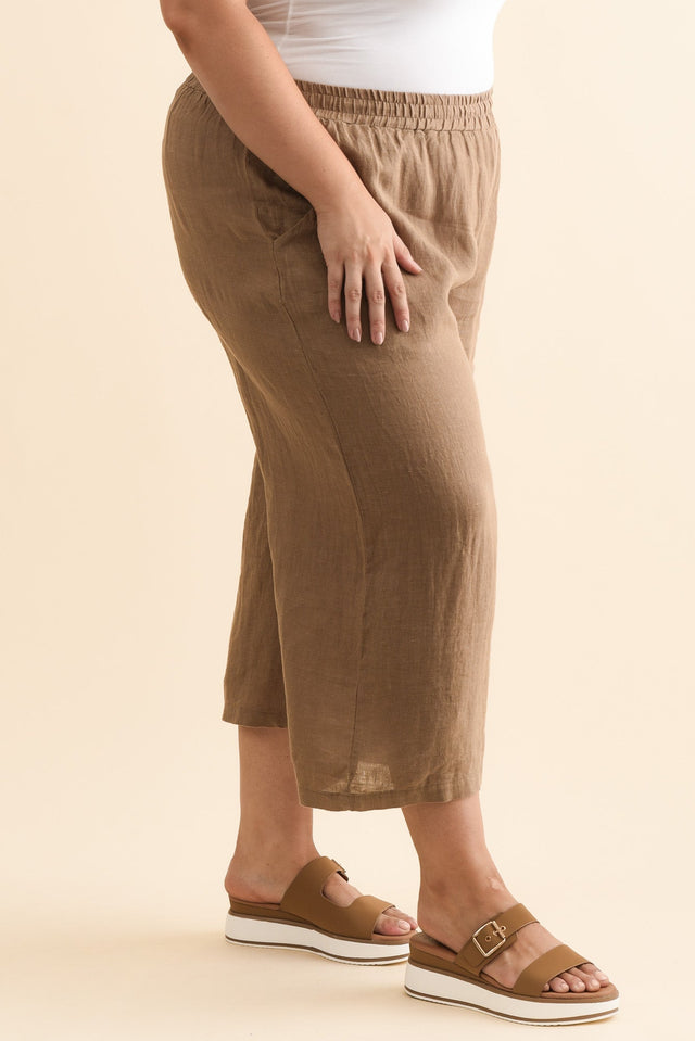 Olga Mocha Linen Wide Leg Pants,Brunette model,alt text|model:Gabby image 10