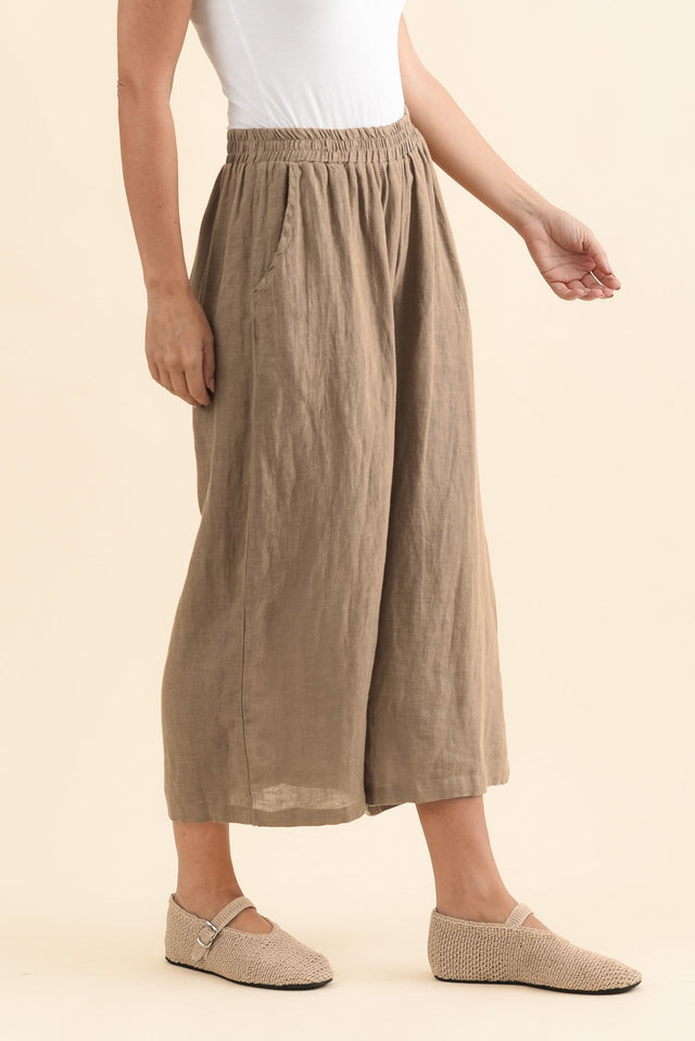 Olga Mocha Linen Wide Leg Pants,Brunette model,alt text|model:MJ image 5