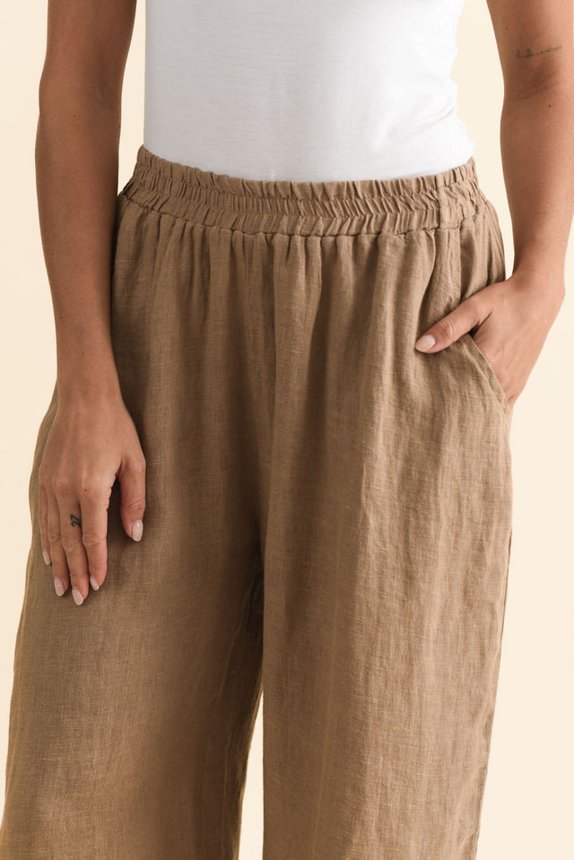 alt text|model:Brontie image 6