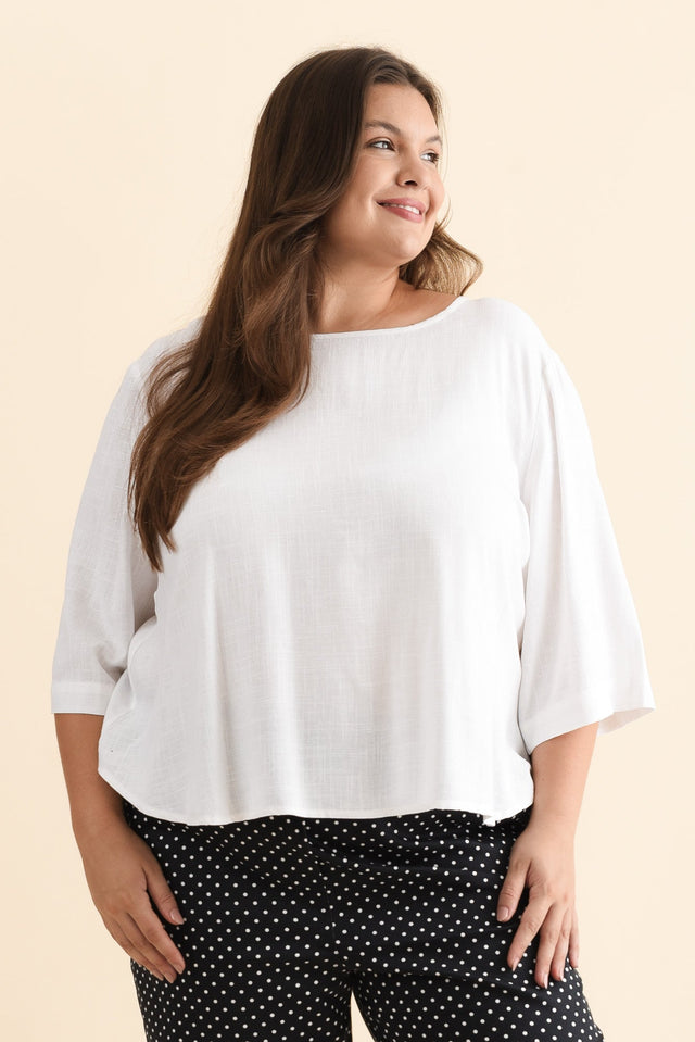 Ophelia Cream Scoop Neck Top,Brunette model,plus-size,curve-tops,plus-size-sleeved-tops,plus-size-linen-tops,plus-size-work-edit,alt text|model:Gabby image 9
