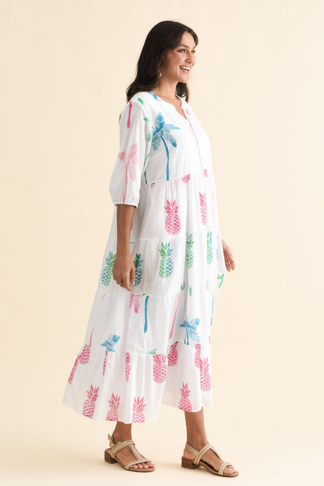 alt text|model:Brontie image 4