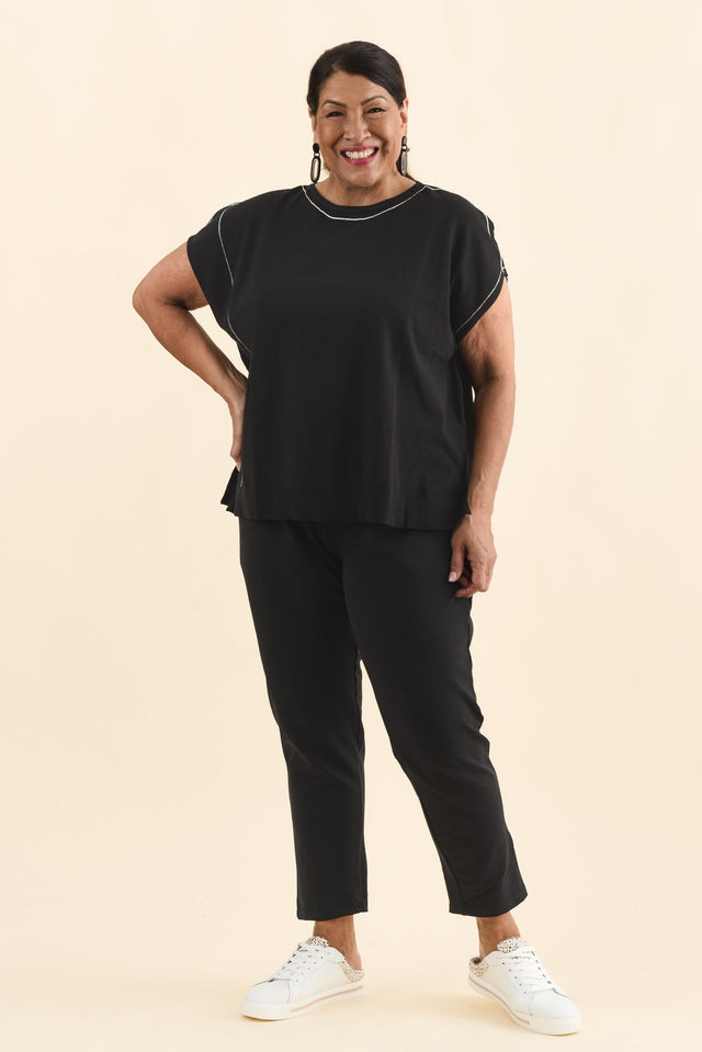 Orla Black Cotton Blend Knit Top,Brunette model,alt text|model:Pilita image 9