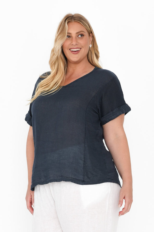 alt text|model:Caitlin image 10