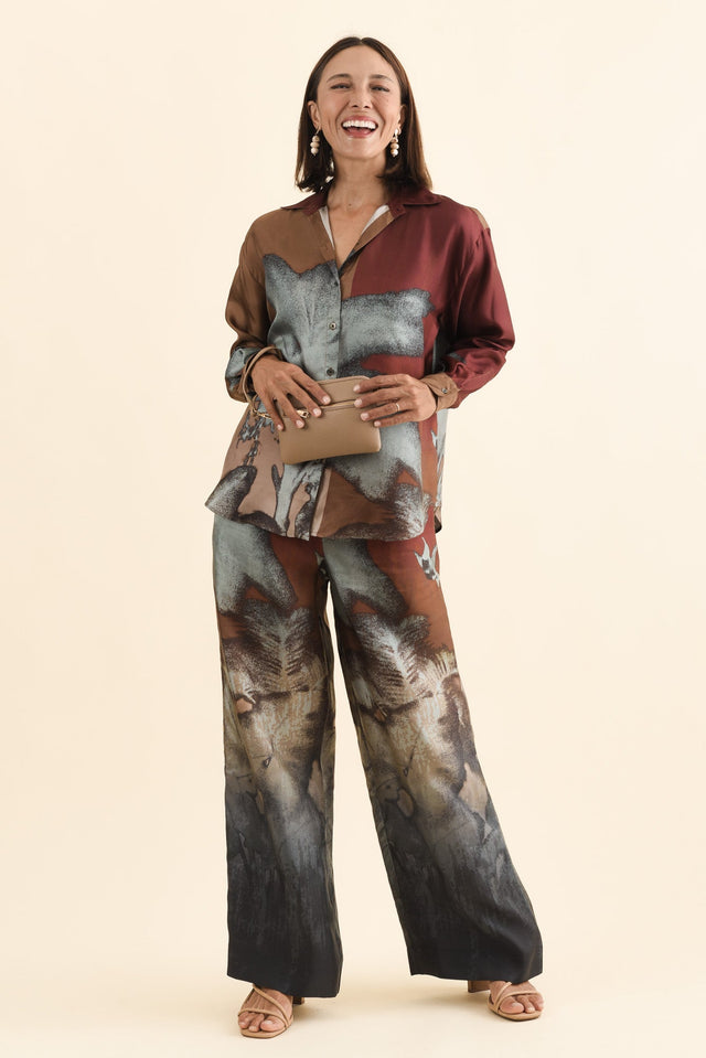 Palisades Mocha Floral Silk Wide Leg Pants,Brunette model,alt text|model:Cara image 7