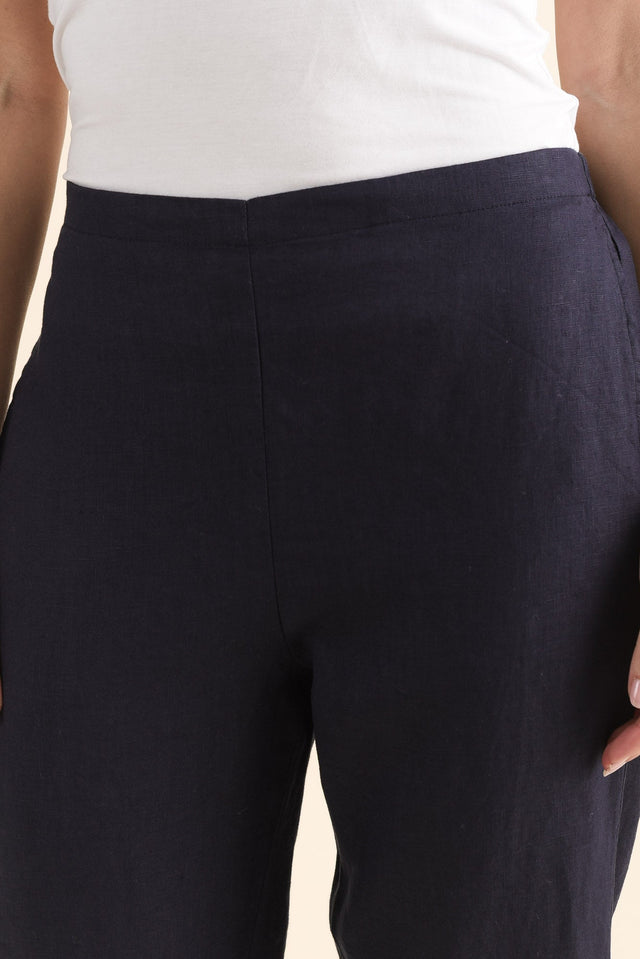 Paolo Navy Linen 7/8 Pants image 5
