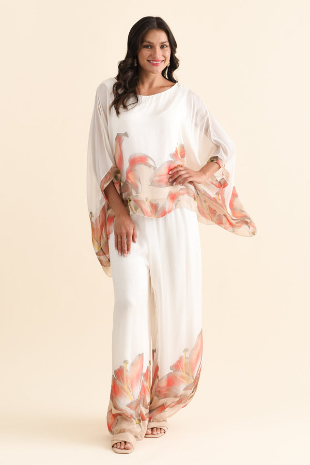 alt text|model:Brontie image 7