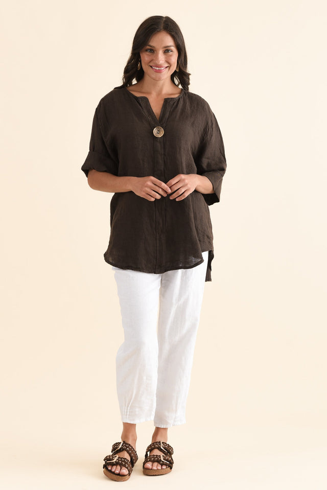 Payton Chocolate Linen Button Top,Full Body,Brunette model,alt text|model:Brontie