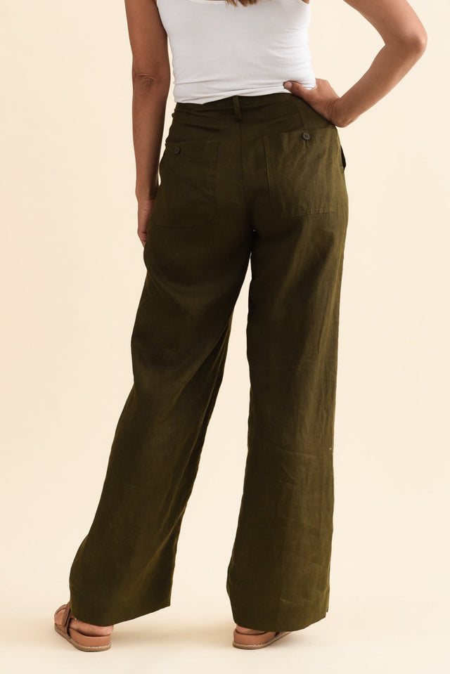 alt text|model:Cara image 5