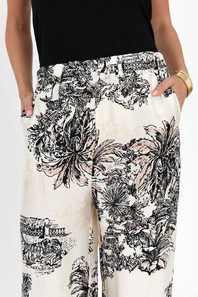 alt text|model:MJ image 5