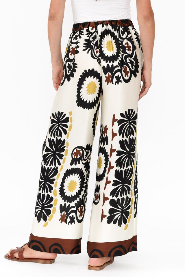 Plato Cream Abstract Wide Leg Pants,Brunette model,alt text|model:Johanna image 5