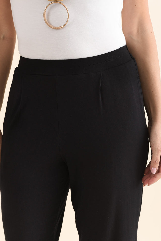 Polaris Black Bamboo Cropped Pants,Detail,Brunette model,alt text|model:MJ image 5