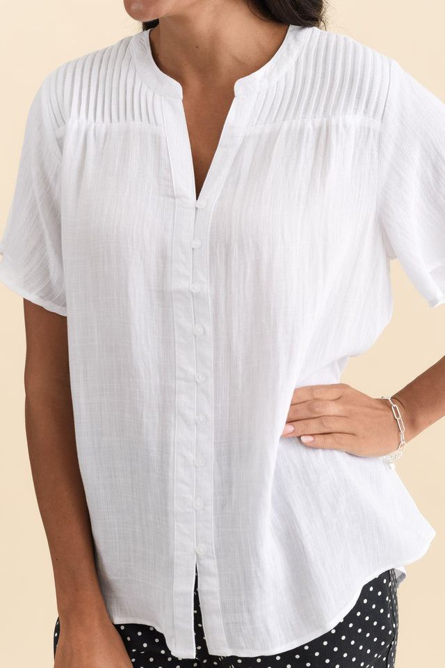 Ponny White Linen Blend Button Top,Brunette model,alt text|model:Brontie image 6