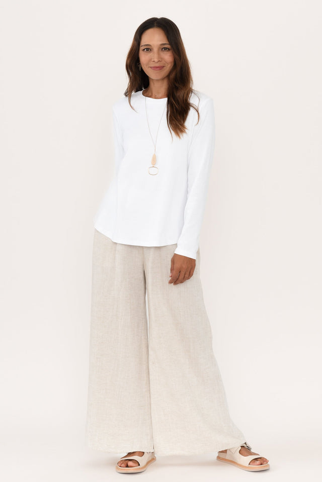 alt text|model:Cara image 6