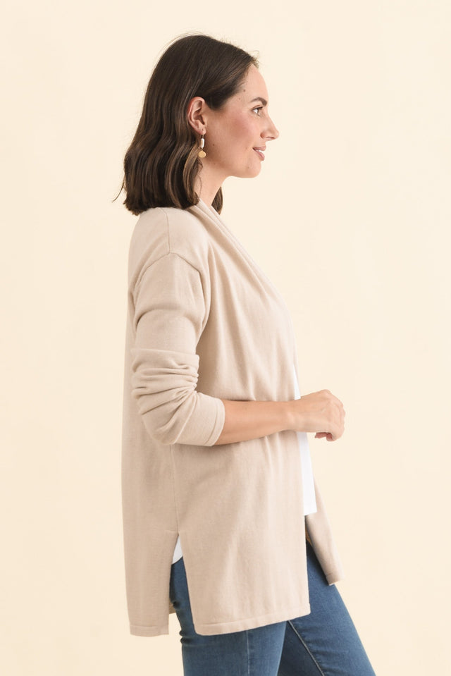 Primrose Natural Cotton Drape Cardigan,Brunette model,alt text|model:MJ image 5