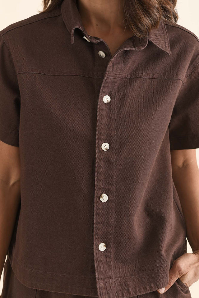 Quinn Chocolate Denim Collared Shirt,Detail,Brunette model,alt text|model:Cara image 5