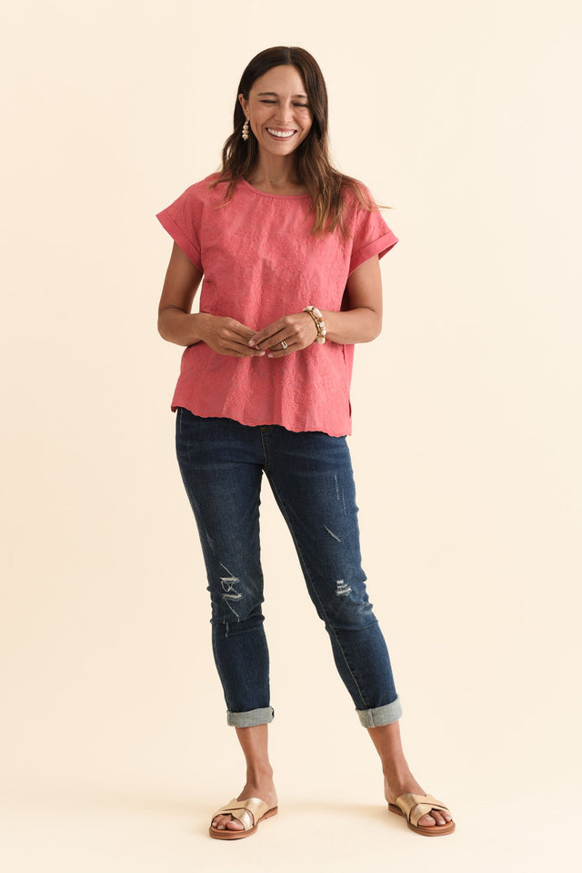 alt text|model:Cara image 7