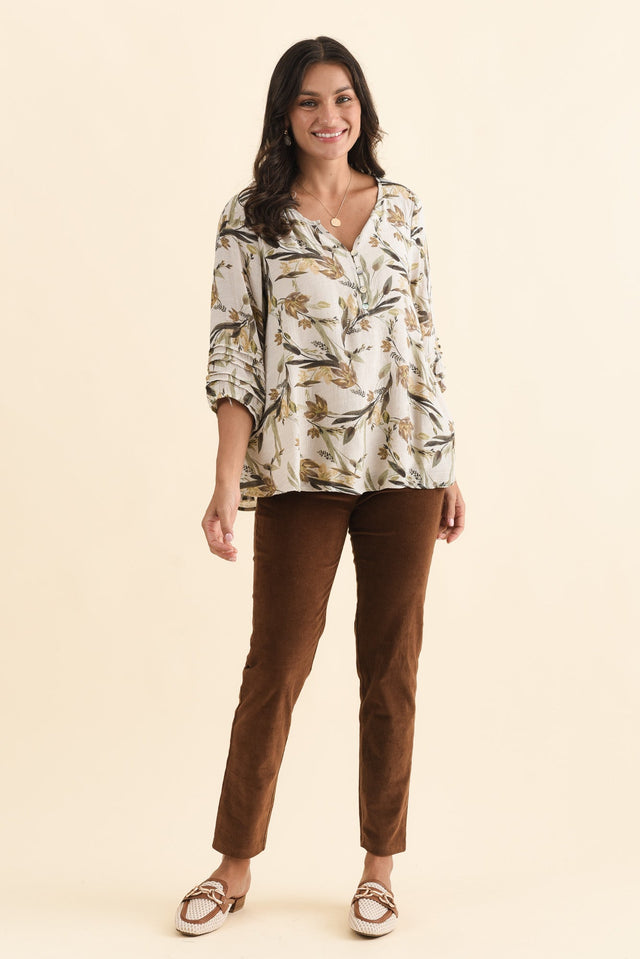 Ramirez Beige Flower Button Top,Brunette model,alt text|model:Brontie image 4