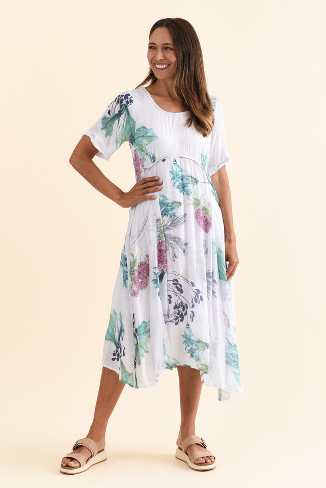 alt text|model:Cara image 7