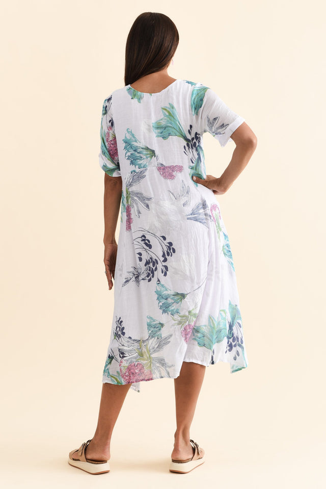 alt text|model:Cara image 5