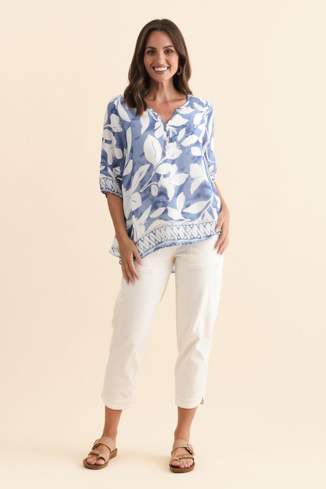 alt text|model:MJ image 2