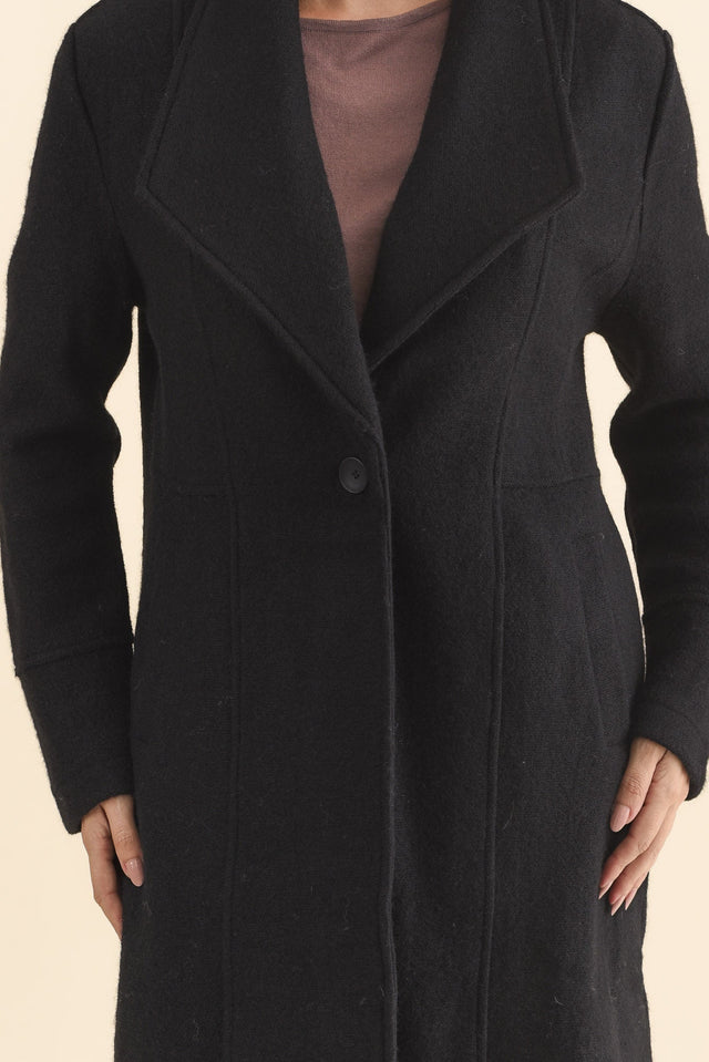 Raquel Black Wool Coat,Brunette model,alt text|model:MJ image 6