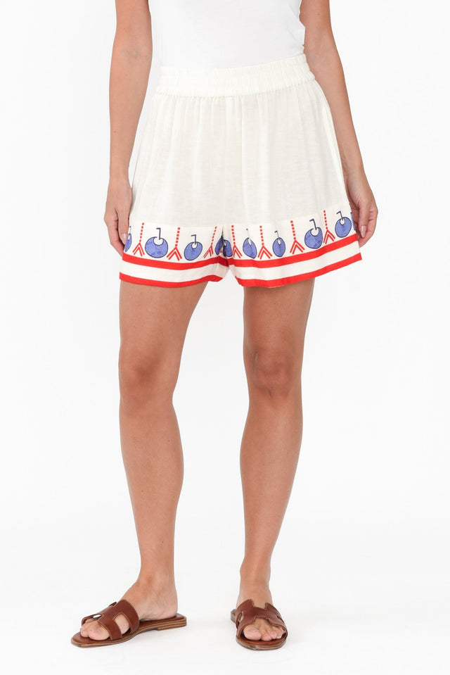 Raye Cream Island Relaxed Shorts,Brunette model,alt text|model:MJ