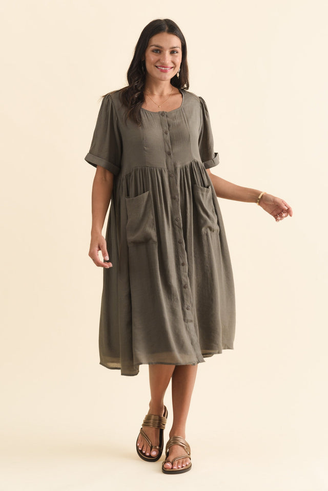 alt text|model:Brontie