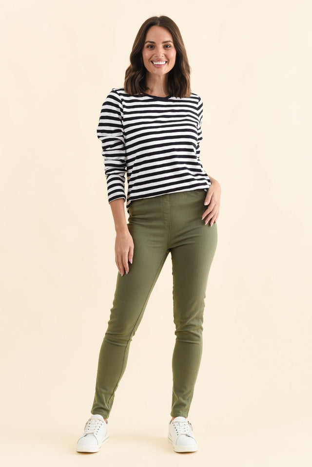 Reed Khaki Stretch Cotton Pants,Brunette model,alt text|model:MJ image 8