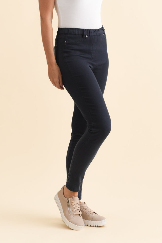 Reed Navy Stretch Cotton Pants,Brunette model,alt text|model:MJ image 5