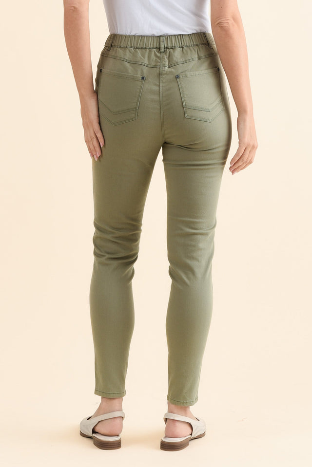 Reed Olive Stretch Cotton Pants,Back,Brunette model,alt text|model:MJ image 4
