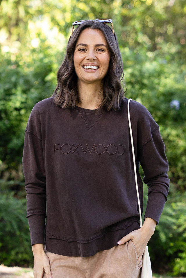 Simplified Chocolate Cotton Crewneck Sweatshirt,Brunette model,Lifestyle image 1