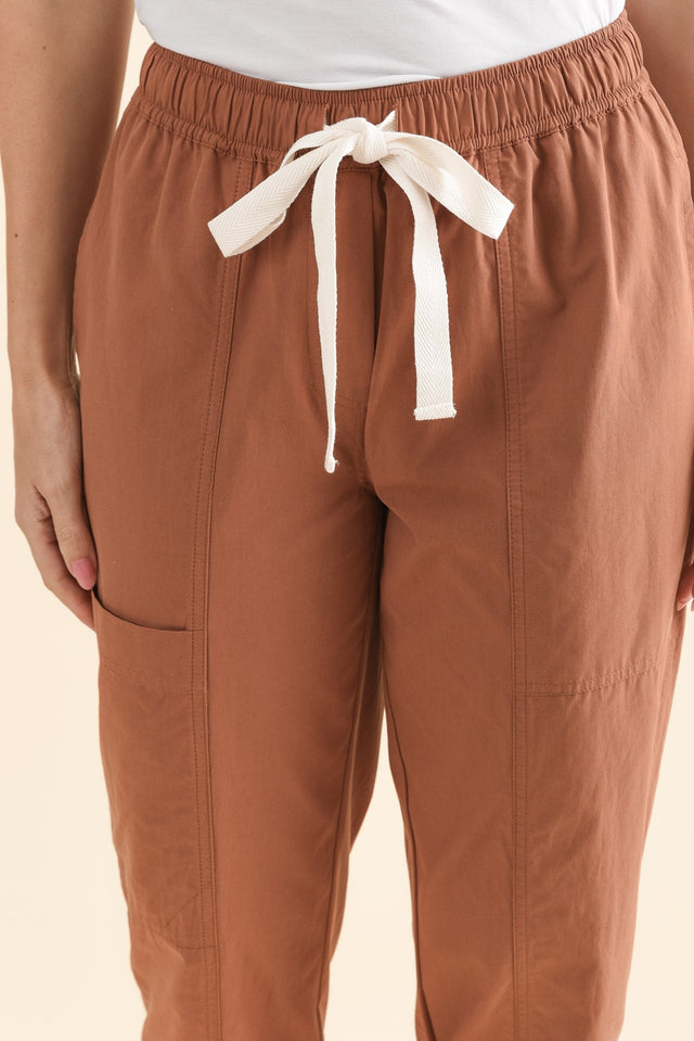 Reva Rust Cotton Drawstring Pants,Detail,Brunette model,alt text|model:MJ image 5