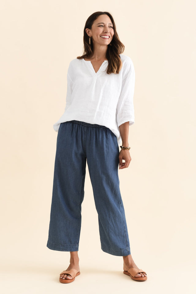 alt text|model:Cara image 7