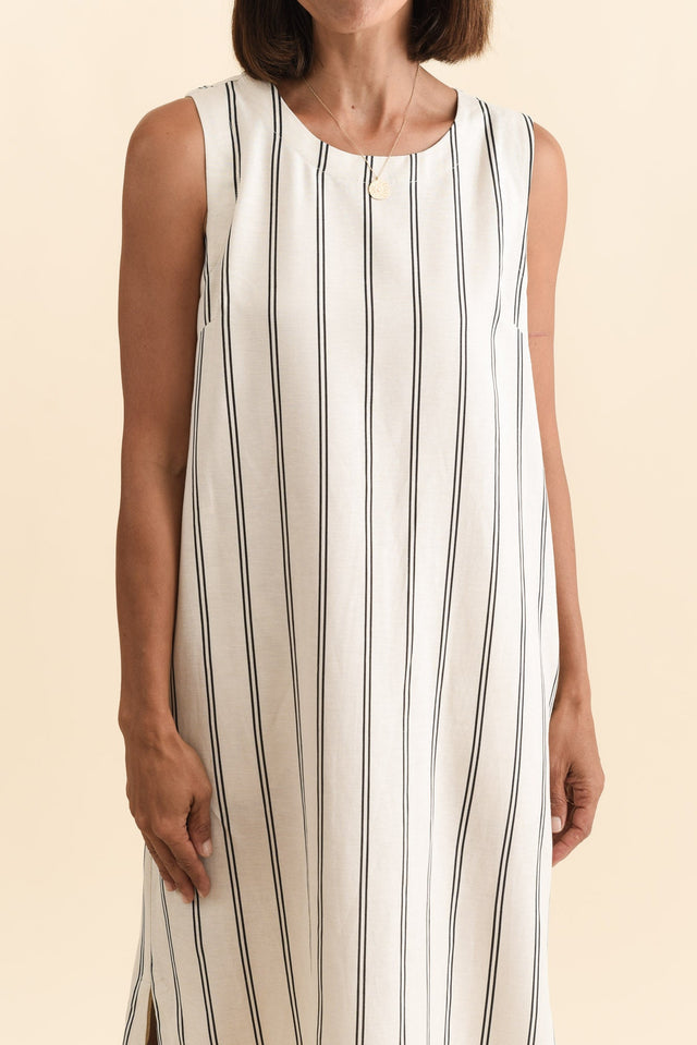 alt text|model:Cara image 5