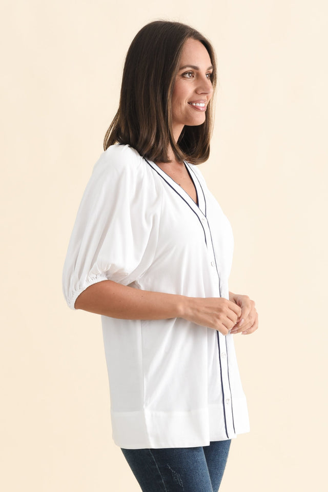 alt text|model:MJ image 4