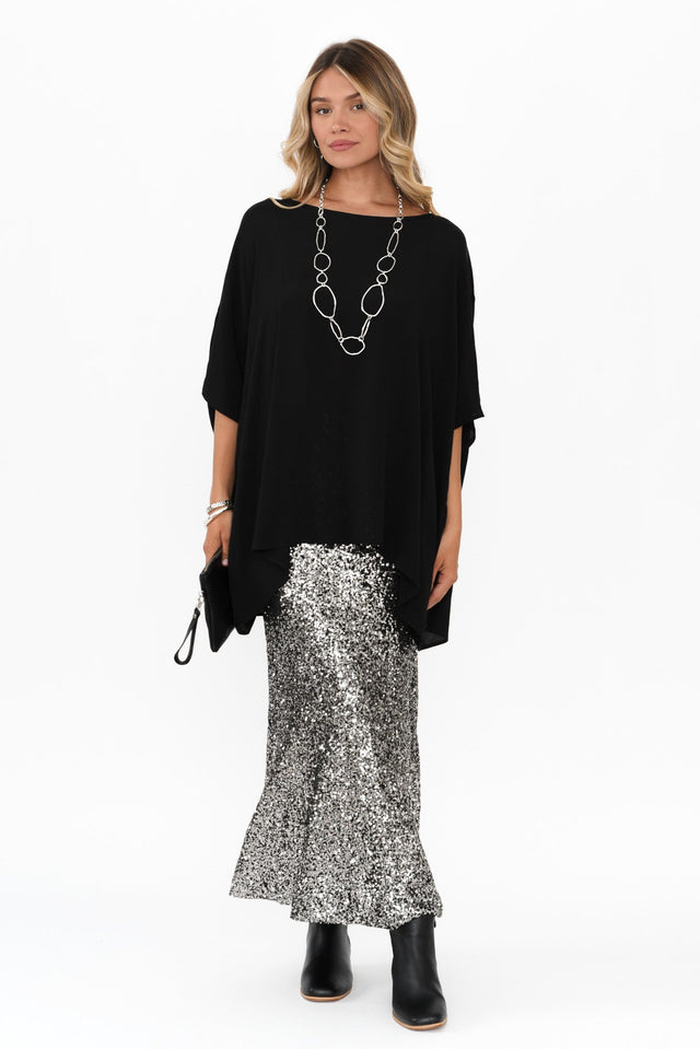 alt text|model:Mollie image 3