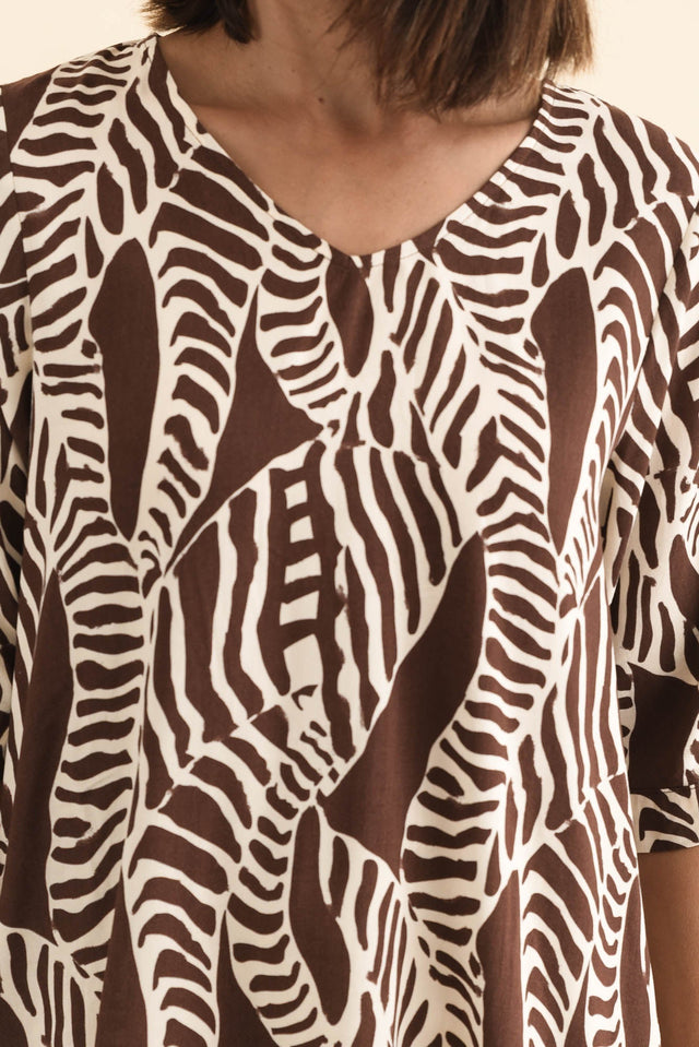 Riveria Brown Leaf V Neck Top image 5