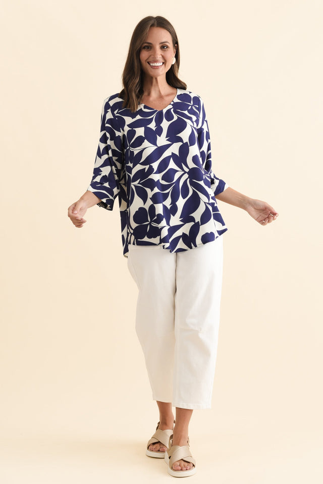 alt text|model:MJ image 4