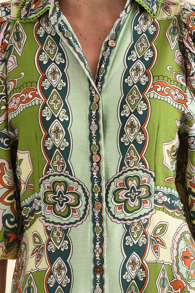 Romeo Green Mosaic Tie Dress,Detail,Brunette model,alt text|model:MJ image 5
