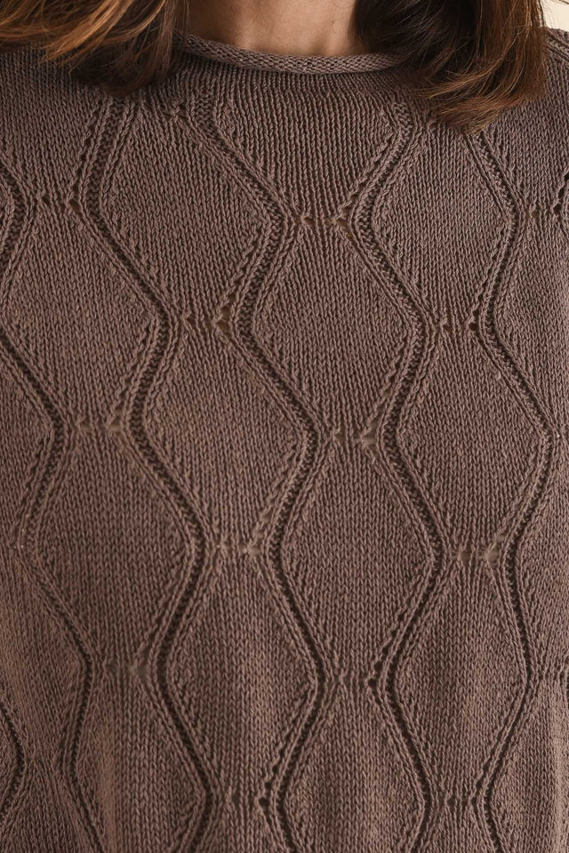 Rosin Chocolate Cable Knit Top,Detail,Brunette model,alt text|model:Cara image 5