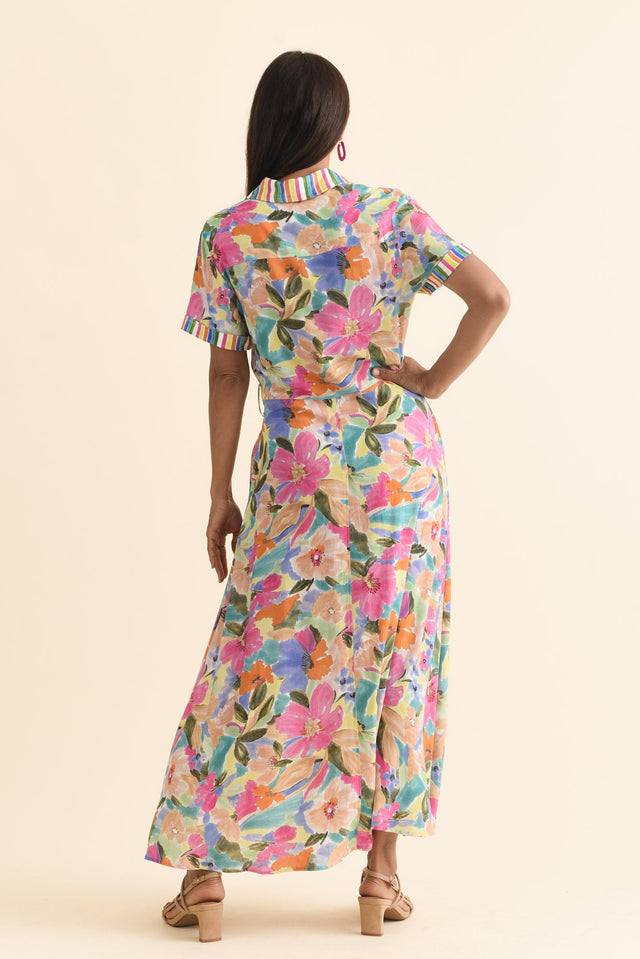 alt text|model:Cara image 5