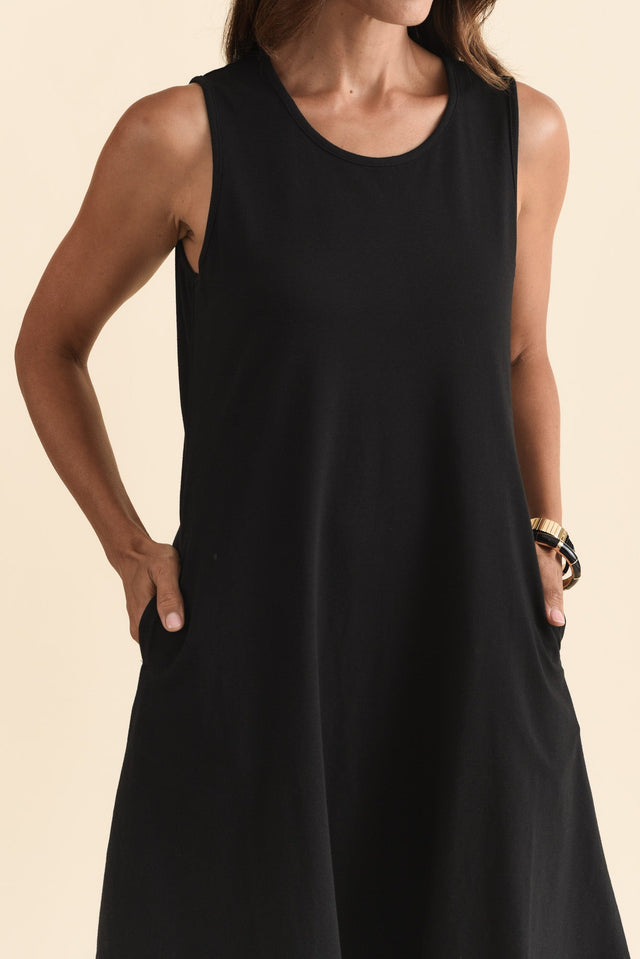 Roxanne Black Swing Dress,Brunette model,alt text|model:Cara image 6