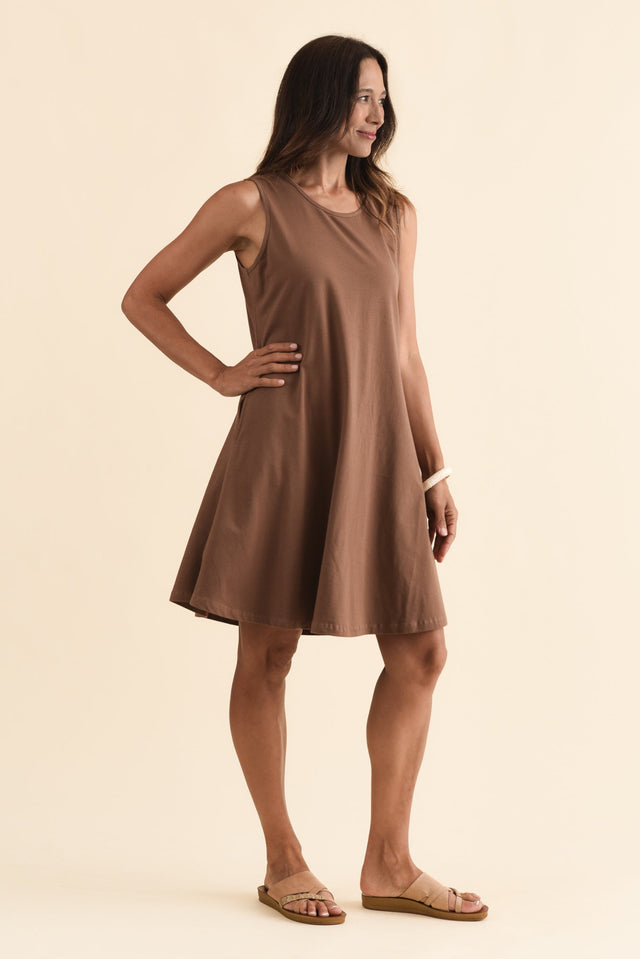 Roxanne Chocolate Swing Dress,Brunette model,alt text|model:Cara image 5