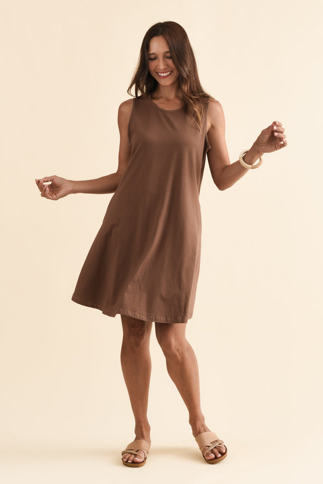 Roxanne Chocolate Swing Dress,Brunette model,alt text|model:Cara image 4