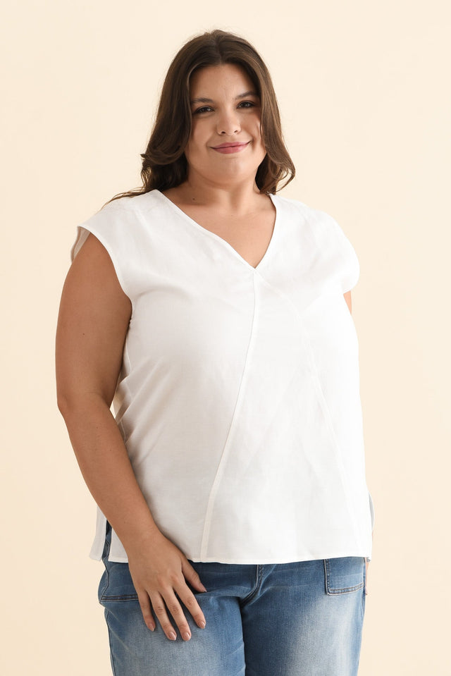 Roxie White Linen Blend V Neck Tank,Brunette model,plus-size,curve-tops,plus-size-linen-tops,alt text|model:Gabby image 9